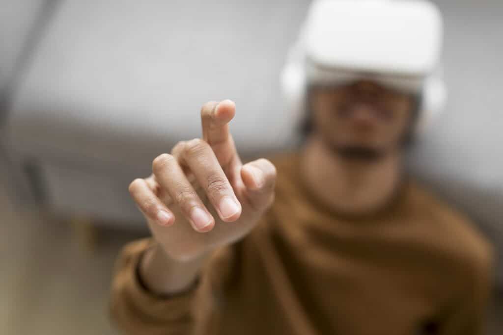 man wearing quicktime vr